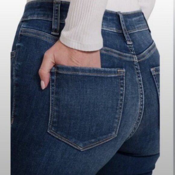 ZENANA HIGH RISE SKINNY LEG JEGGING JEANS Women's 32 Waist NWT Size 12 Skinny - Picture 3 of 6